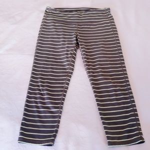 Athleta Stripes Chatarunga Capri Crop Pants S